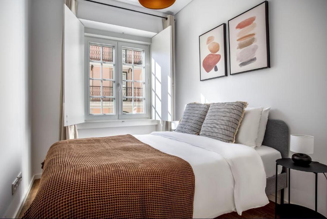 Private Bedrooms In The Heart Of Lisbon Luaran gambar